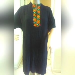 BNWOT BLACK EMBROIDERED DRESS BY LARA ROSNOVSKY BEAUTIFUL EMBROIDERY PTP 27